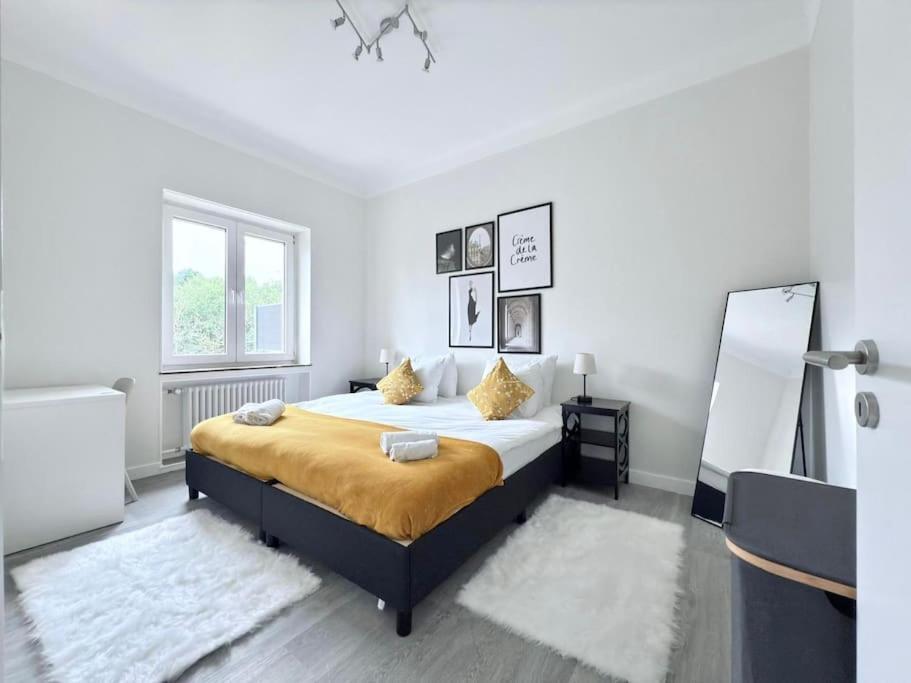 Charming 5bedroom With Gym,garden,parking&terrace-hol15 Villa *